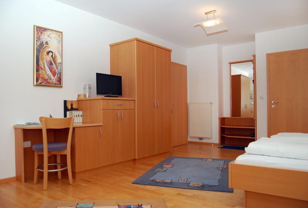 Pension Zur Post Leilighet Bad Blumau Rom bilde